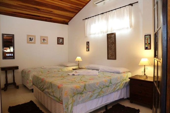 Imagen de la habitación del Hotel Pousada Enseada Dos B&uacute;zios. Foto 12