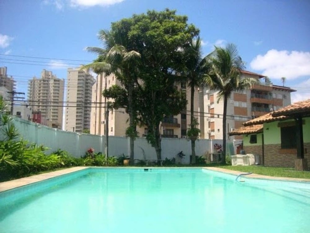 Imagen de la piscina del Hotel Pousada Enseada Guaruj&aacute;. Foto 14