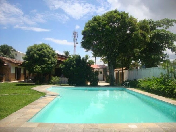 Imagen de la piscina del Hotel Pousada Enseada Guaruj&aacute;. Foto 16