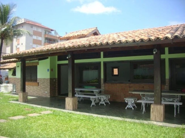 Imagen de los exteriores del Hotel Pousada Enseada Guaruj&aacute;. Foto 10