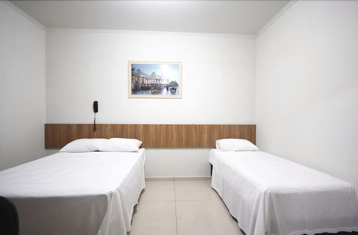 Imagen de la habitación del Hotel Pousada Esmeralda Olimpia. Foto 10