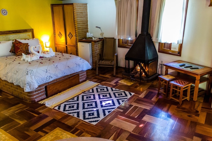 Imagen de la habitación del Hotel Pousada Espelho D&Aacute;gua. Foto 7