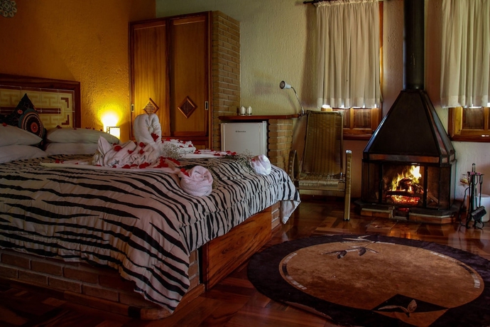 Imagen de la habitación del Hotel Pousada Espelho D&Aacute;gua. Foto 11