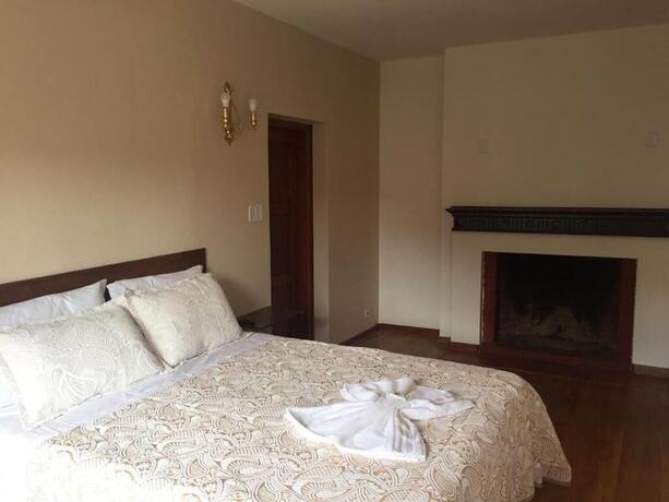Imagen de la habitación del Hotel Pousada FM Campos do Jord&atilde;o. Foto 19