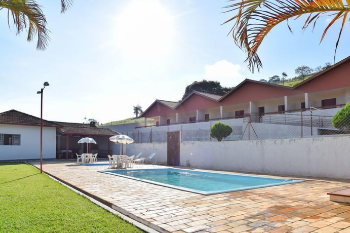 Imagen de la piscina del Hotel Pousada Flores do Campo. Foto 14