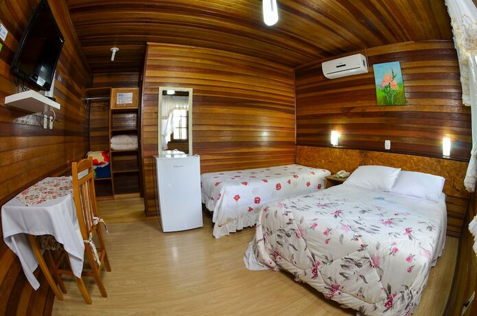 Imagen de la habitación del Hotel Pousada Gramadense. Foto 19