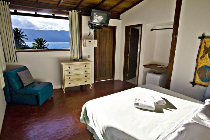 Imagen general del Hotel Pousada Isola Bella - Sobre o Mar. Foto 1