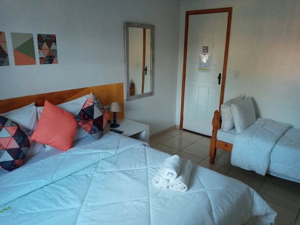Imagen de la habitación del Hotel Pousada Jardim de Buzios. Foto 12