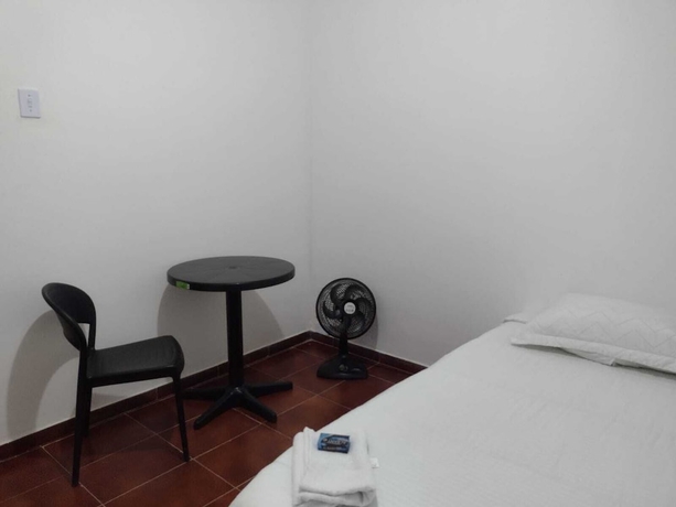 Imagen de la habitación del Hotel Pousada Jardins, Maca&eacute;. Foto 4