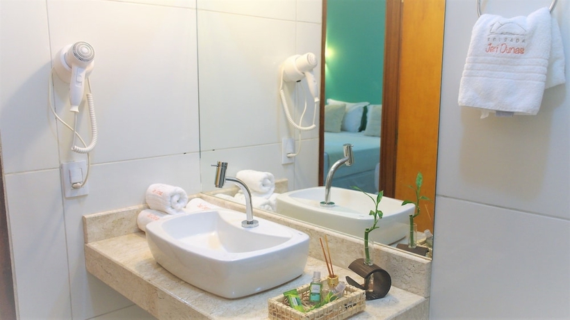 Imagen de la habitación del Hotel Pousada Jeri Dunas. Foto 18