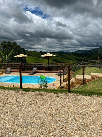 Imagen de la piscina del Hotel Pousada Jerusal&eacute;m. Foto 20