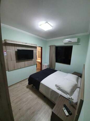 Imagen de la habitación del Hotel Pousada Jurer&ecirc;. Foto 17