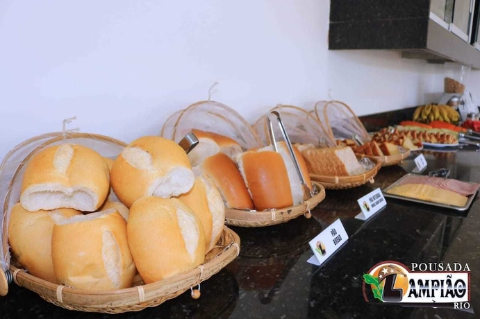 Imagen del bar/restaurante del Hotel Pousada Lampi&atilde;o Rio. Foto 6