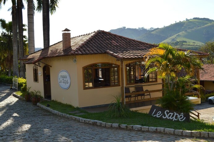 Imagen de los interiores del Hotel Pousada Le Sap&ecirc;. Foto 34