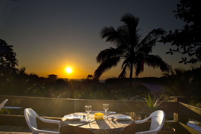 Imagen del bar/restaurante del Hotel Pousada Lestada by Latitud Hoteles. Foto 3