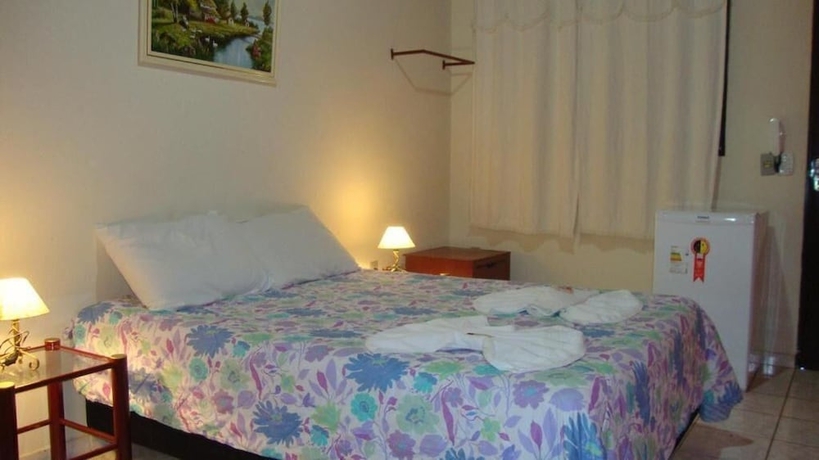 Imagen de la habitación del Hotel Pousada Luz da Lua, Serra Negra. Foto 12