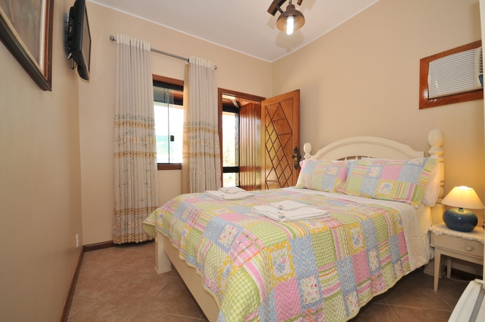 Imagen de la habitación del Hotel Pousada Mar E Terra. Foto 4