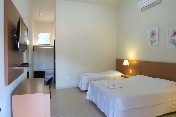 Imagen de la habitación del Hotel Pousada Mar de Minas. Foto 14