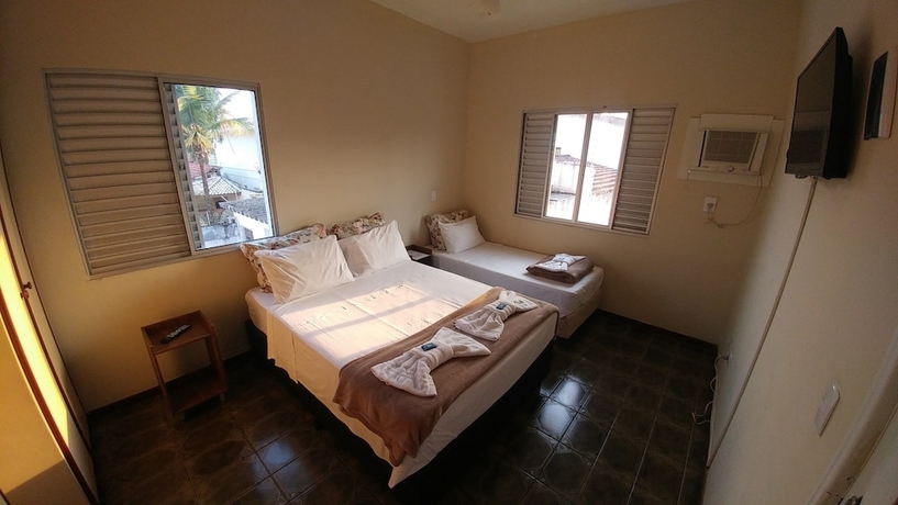 Imagen de la habitación del Hotel Pousada Mar&eacute; Enseada. Foto 2