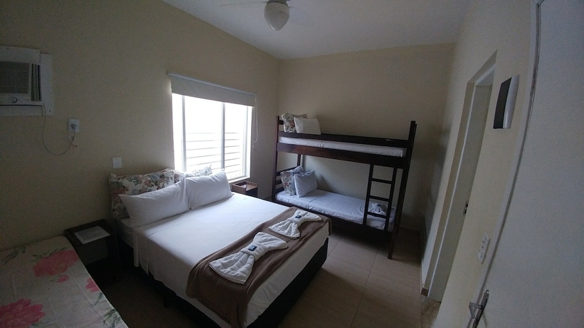 Imagen de la habitación del Hotel Pousada Mar&eacute; Enseada. Foto 10