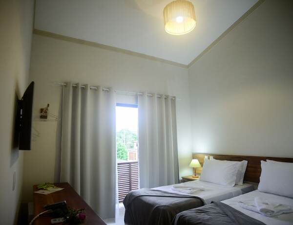 Imagen de la habitación del Hotel Pousada Mar&eacute; Mansa. Foto 16