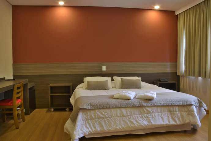 Imagen de la habitación del Hotel Pousada Matsubara. Foto 2