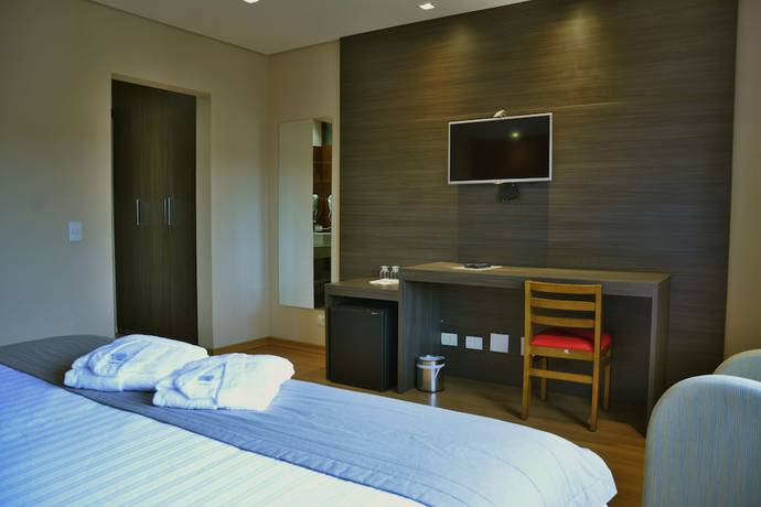 Imagen de la habitación del Hotel Pousada Matsubara. Foto 12