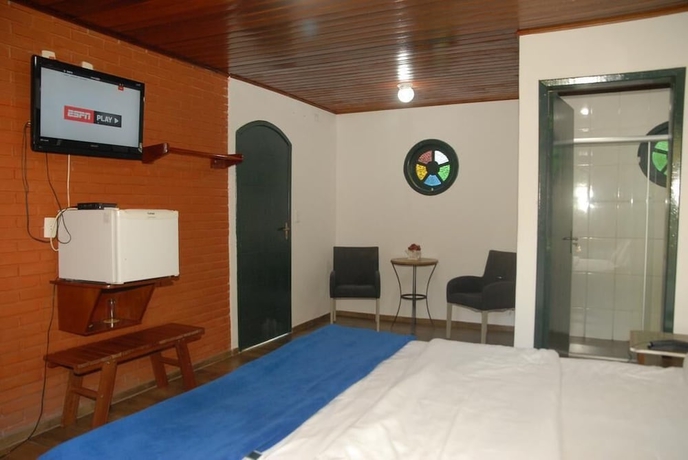 Imagen de la habitación del Hotel Pousada Mirante Do Penedo. Foto 7