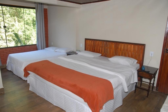 Imagen de la habitación del Hotel Pousada Mirante Do Penedo. Foto 12