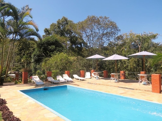 Imagen de la piscina del Hotel Pousada Mirante Do Penedo. Foto 19