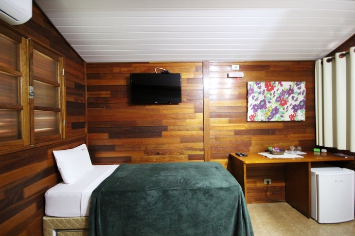 Imagen de la habitación del Hotel Pousada Monte Carlo. Foto 3