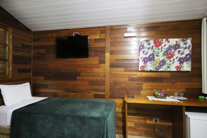 Imagen de la habitación del Hotel Pousada Monte Carlo. Foto 11