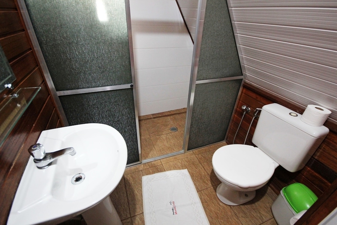 Imagen de la habitación del Hotel Pousada Monte Carlo. Foto 13