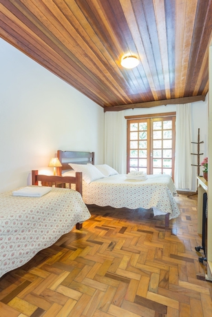 Imagen de la habitación del Hotel Pousada Morro Do Elefante, Campos do Jordao. Foto 17