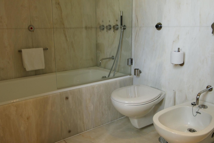 Imagen de la habitación del Hotel Pousada Mosteiro De Amares. Foto 14