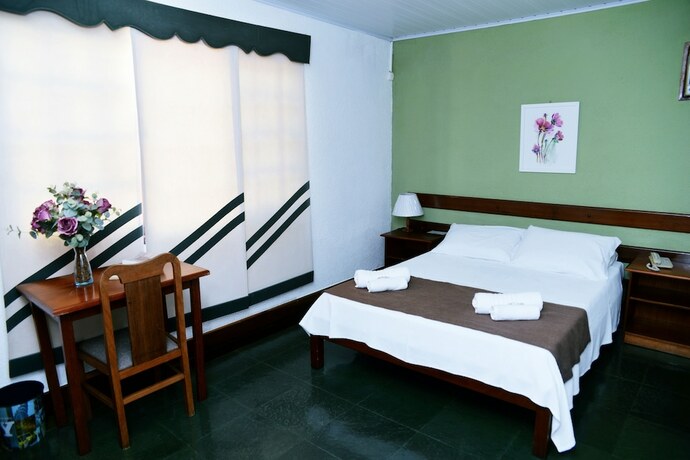 Imagen de la habitación del Hotel Pousada Oasis, Teres&oacute;polis. Foto 15