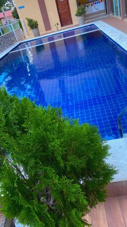 Imagen de la piscina del Hotel Pousada Ohana, Tamandar&eacute;. Foto 15