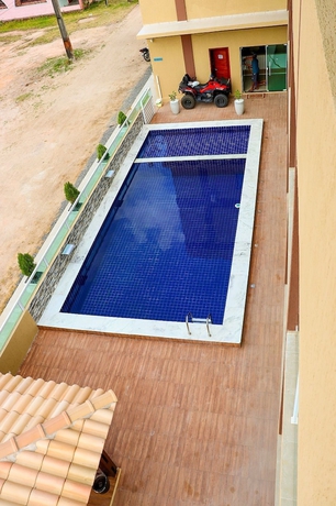 Imagen de la piscina del Hotel Pousada Ohana, Tamandar&eacute;. Foto 16