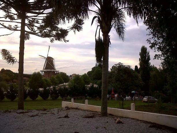 Imagen de los exteriores del Hotel Pousada Oosterhuis. Foto 14