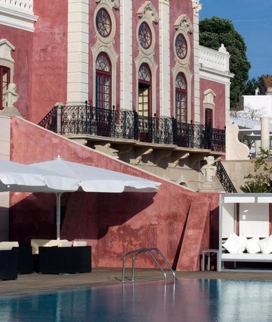 Imagen de la piscina del Hotel Pousada Pal&aacute;cio De Est&oacute;i. Foto 16