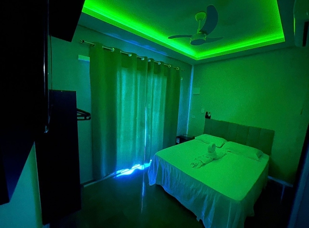 Imagen de la habitación del Hotel Pousada Papito Ubatuba - Praia Perequ&ecirc;-a&ccedil;u. Foto 15
