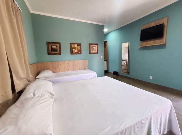 Imagen de la habitación del Hotel Pousada Parque das &Aacute;guas. Foto 16