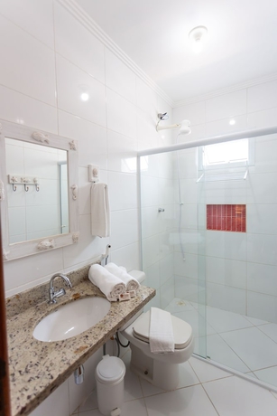 Imagen de la habitación del Hotel Pousada P&eacute;rola de Ubatuba. Foto 13