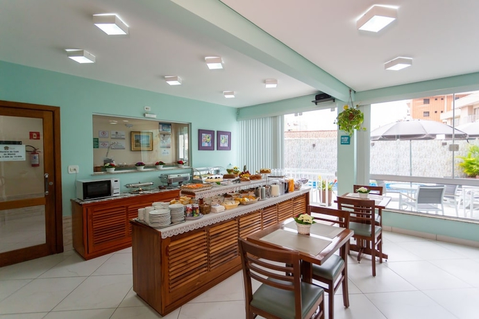 Imagen del bar/restaurante del Hotel Pousada P&eacute;rola de Ubatuba. Foto 6