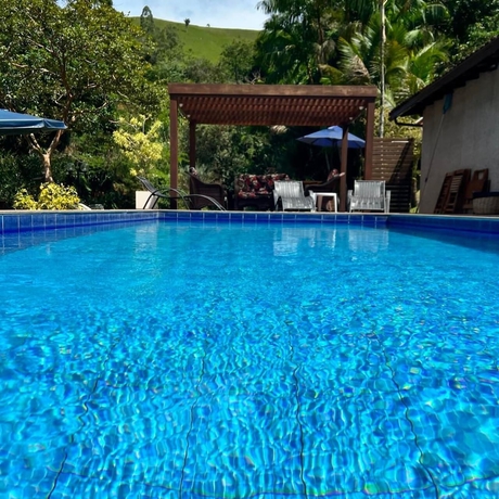 Imagen de la piscina del Hotel Pousada Pedra d\'&aacute;gua, Guarapari. Foto 16
