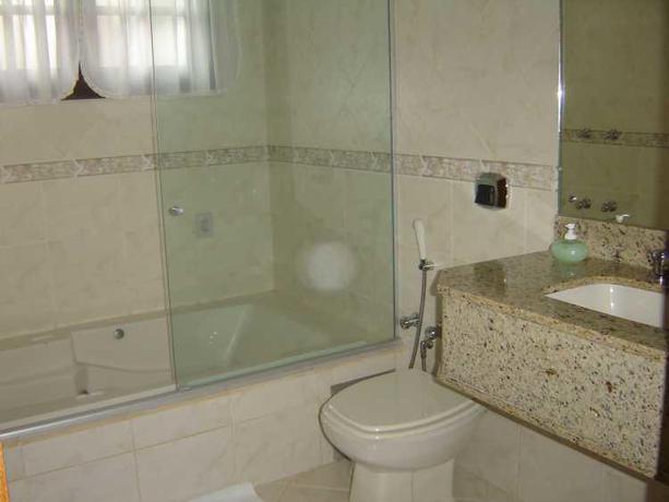 Imagen de la habitación del Hotel Pousada Pinha Pinh&atilde;o. Foto 12