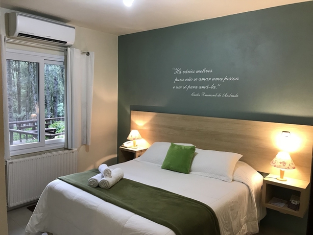 Imagen de la habitación del Hotel Pousada Pinh&atilde;o E Poesia. Foto 10