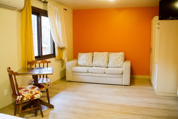 Imagen de la habitación del Hotel Pousada Pinh&atilde;o E Poesia. Foto 13