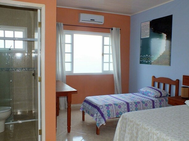 Imagen de la habitación del Hotel Pousada Plat&ocirc;dasilhas. Foto 29