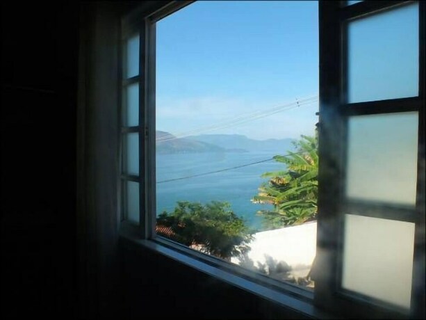 Imagen de la habitación del Hotel Pousada Plat&ocirc;dasilhas. Foto 35